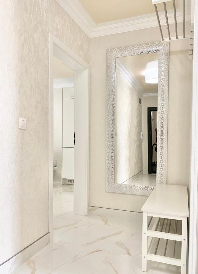 Modern Apartment For 4 Guests Sea View & Free Parking Pomorie Extérieur photo